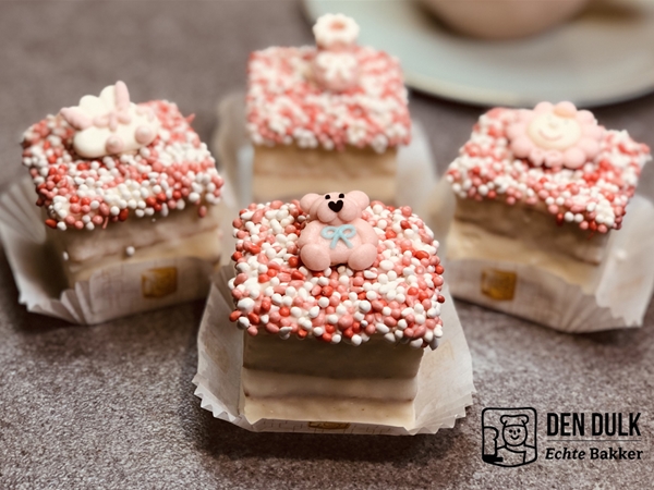 Geboorte Petit fours Meisje