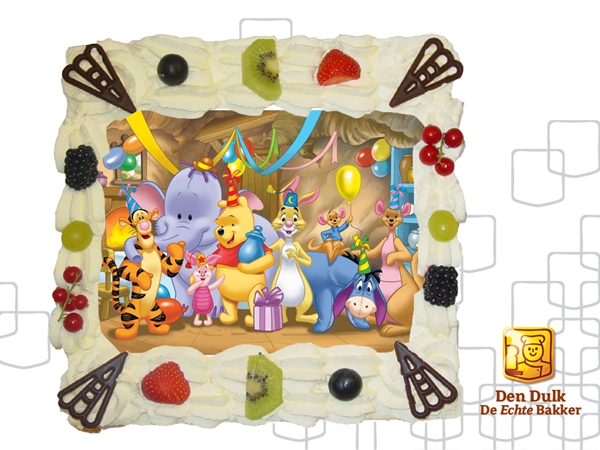 Winnie the Pooh slagroomtaart 12 personen